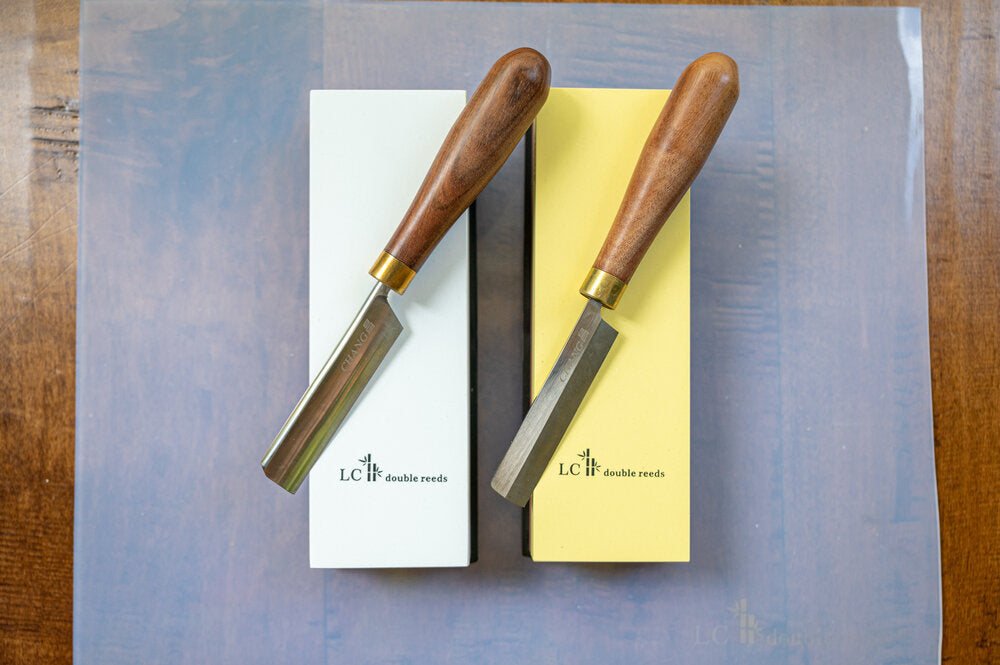 LC Double Reeds Premium Kit (2 Knives, 2 Stones, Non-Slip Mat)